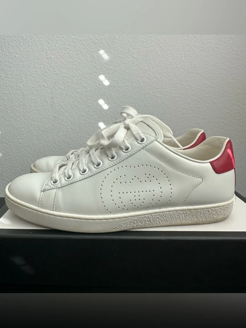 Gucci Ace Perforated Interlocking G Sneakers Size: 37 - Picture 5 of 16